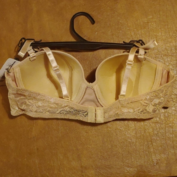 NWT Set of 3 Rene Rofe 34B bras - Picture 3 of 10